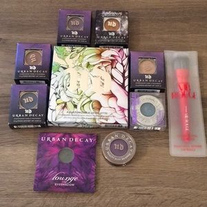Urban Decay Eyeshadow Bundle w/Sephora Brush! NEW!